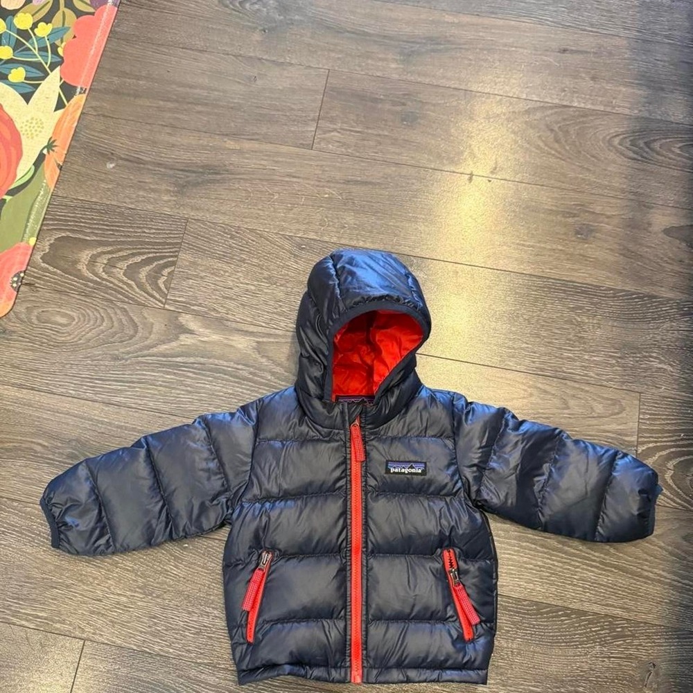 Patagonia Boys Baby Puffer Hooded Coat Jacket Navy Blue Red NEW Without Tags 3-6